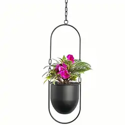 Une image de Une jardinière suspendue en métal pour une touche bohème et minimaliste
